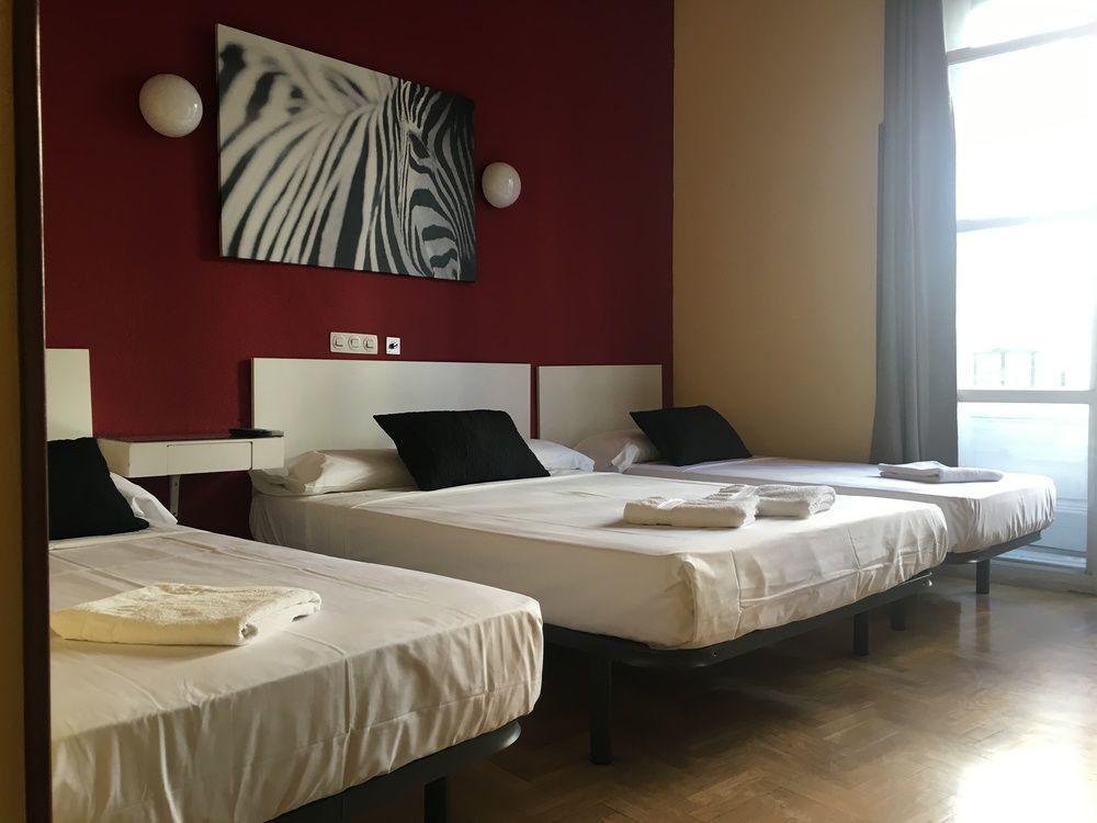 Hostal Rias Bajas Madrid Kültér fotó