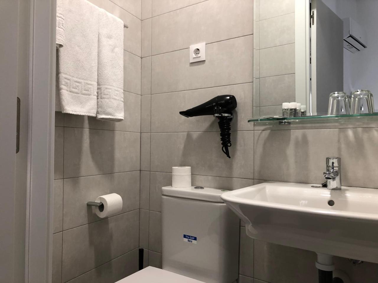 Hostal Rias Bajas Madrid Kültér fotó